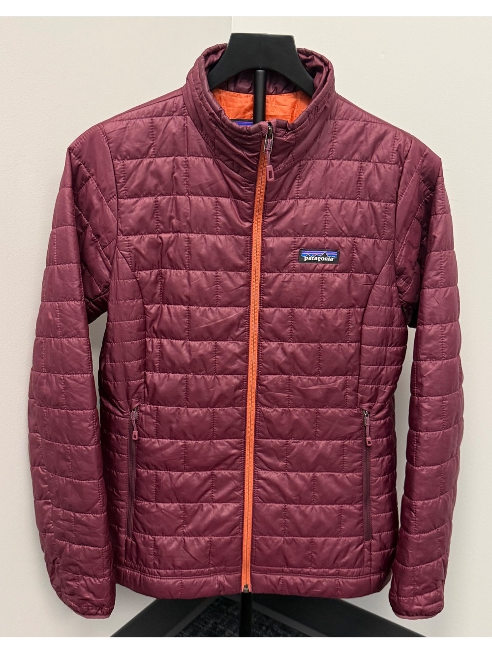 Patagonia Women’s Size Small Nano Puff Light Balsamic Burgundy Full Zip Jacket!